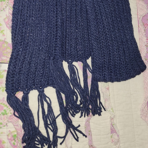 Gap blue knitted scarf - Picture 3 of 4